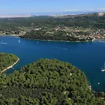 Anamar & Supetarska Draga