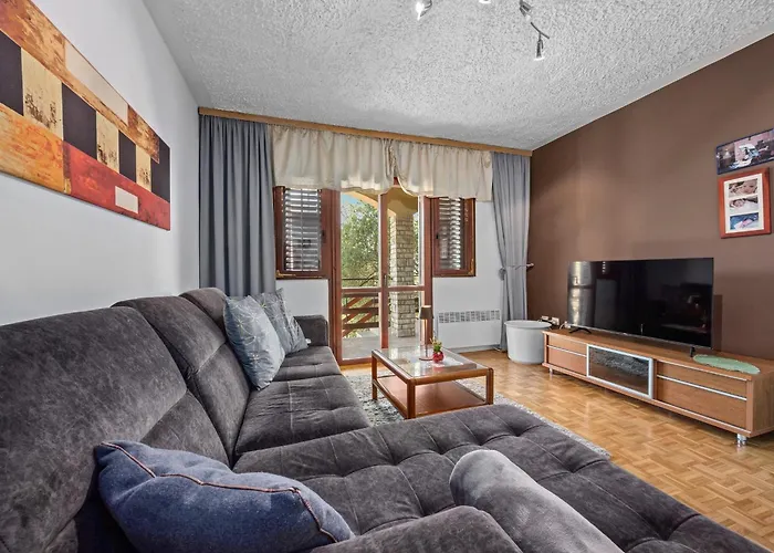 Apartmán Anamar & *