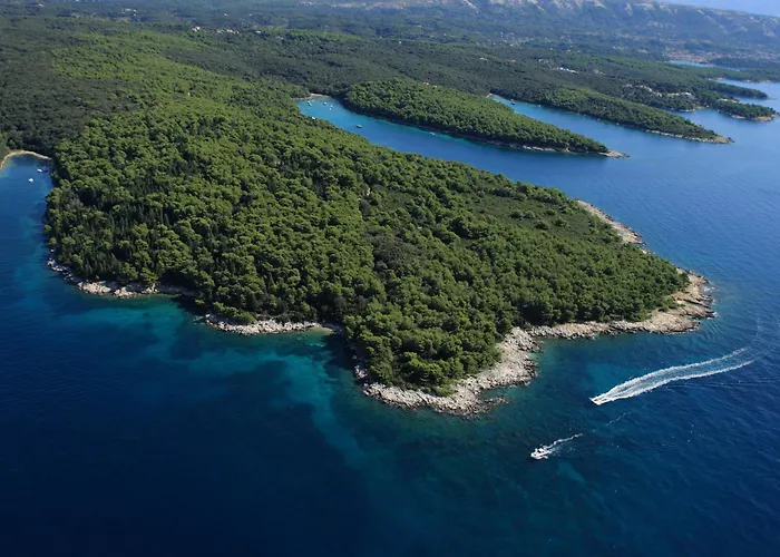Anamar & Supetarska Draga